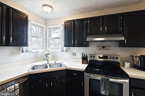 125 Edward St, Hanover PA  17331-2728 exterior