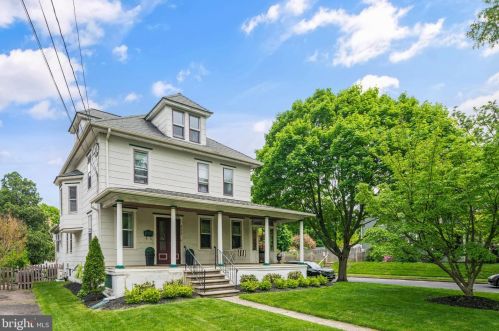 225 8th Ave, Haddon Heights, NJ 08035-1630