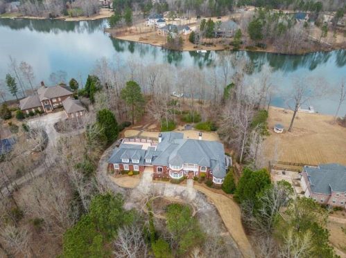 65 Kinloch Ct, Porterdale, GA 30014-8916