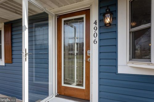4906 Ottobine Rd, Montezuma, VA 22821-2906