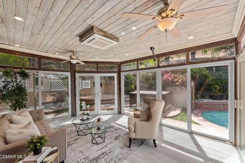 531 Granite Hl St, Simi Valley CA 93065-0608 exterior