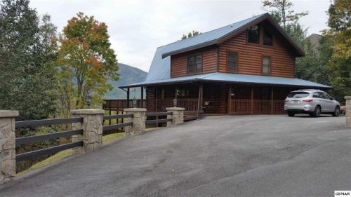 3534 Mountain Tyme Way, Pigeon Forge, TN 37862-8094