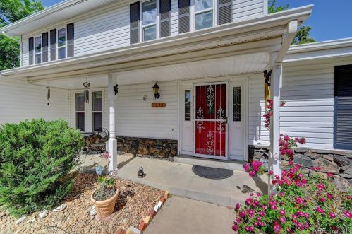 1616 Nile Ct, Aurora, CO 80012-5223