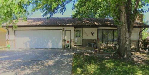 140 9th St, Stuttgart, KS 67661-2515