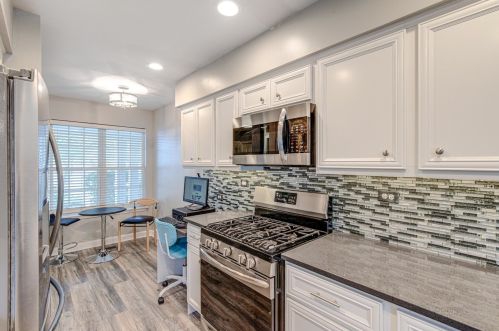 939 Concord Ct, Carol Stream IL  60188-3058 exterior