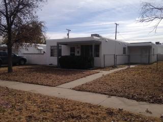 1203 Edwards St, Carlsbad NM  88220-4544 exterior