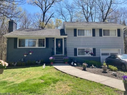 26 King George Rd, Warren, NJ 07059-7045