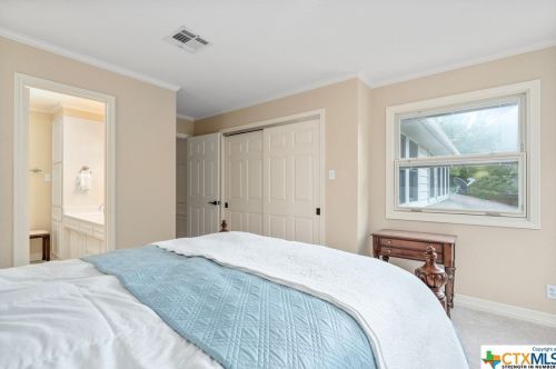 908 Cres Dr, Morgans Point TX 76513-6722 exterior