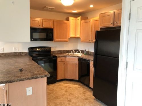 333 Carlisle Ave, Paterson NJ  07501-3389 exterior