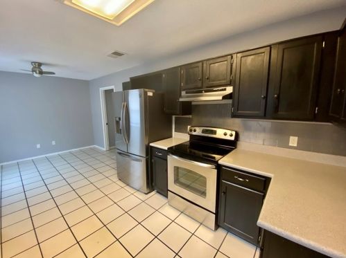 8232 Meadowbrook Dr, Fort Worth TX  76120-5312 exterior