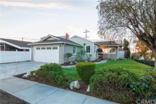 11623 Wilton Pl, Hawthorne, CA 90250-1903