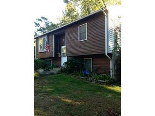 111 Capstan St, Jamestown, RI 02835-2203