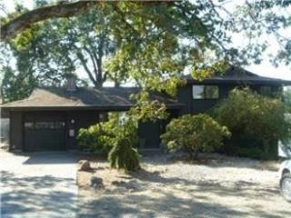 1618 117th St, Tacoma WA  98444-2462 exterior