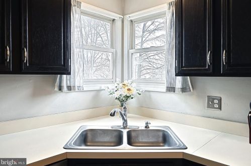 125 Edward St, Hanover PA  17331-2728 exterior