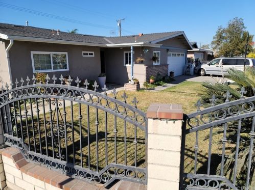 701 Rose St, Anaheim CA  92805-2035 exterior