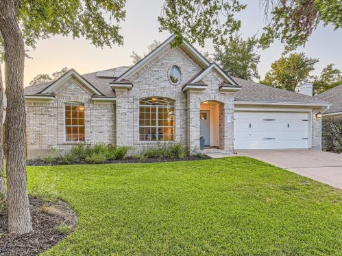 8532 Copano Dr, Austin, TX 78749-3773