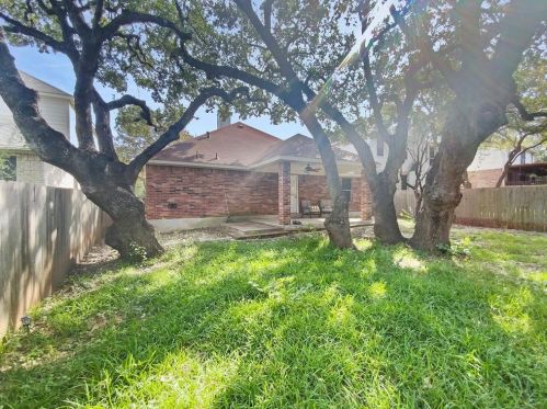 11000 Colonel Winn Loop, Austin TX  78748-2527 exterior