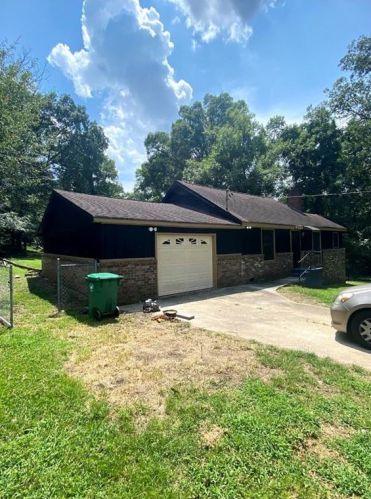 2135 River Rd, Ellenwood, GA 30294-1036
