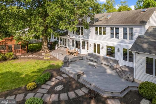 1258 River Rd, Shady Side MD 20764-9694 exterior