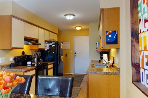 1812 Raintree Ct, Sycamore IL  60178-2734 exterior