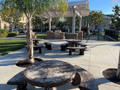 2660 Madison Cir, Anaheim CA  92801-4954 exterior