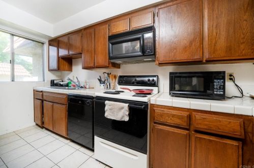 582 Beverly Pl, San Marcos, CA 92078-3762