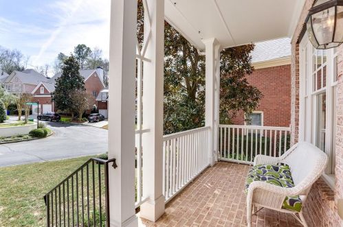 2556 Brookline Cir, Atlanta GA  30319-3693 exterior
