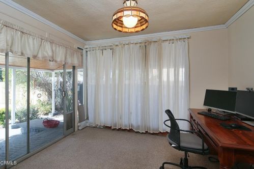 3920 El Caminito, Glendale CA 91214-1027 exterior