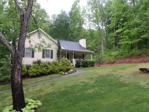 161 Harbour Dr, Dawsonville, GA 30534-7072