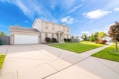 2117 Three Forks Dr, Plainfield, IL 60586-5212