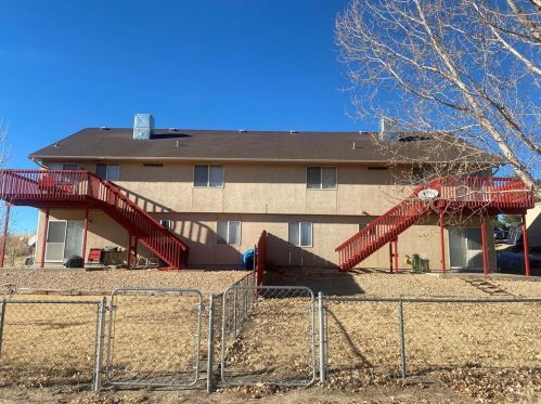 846 Harmony Dr, Pueblo, CO 81007-2633