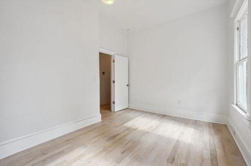 541 Elbridge Dr, Atlanta GA  30318-5103 exterior