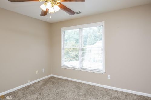 4645 Waterford Dr, Suwanee GA  30024-1459 exterior