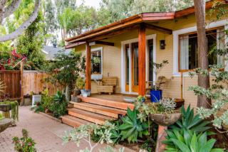 1139 Hermes Ave, Encinitas, CA 92024-1607