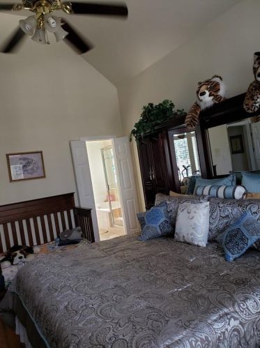 806 Sleepy Holw Dr, Cedar Hill TX 75104-1755 exterior