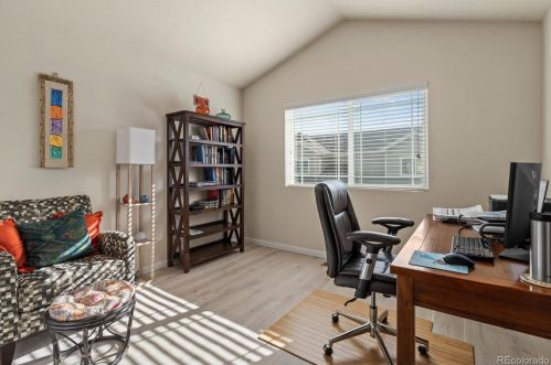 1824 Buchanan Cir, Aurora CO 80018-6019 exterior