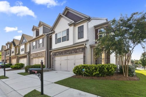 2428 Sardis Chase Ct, Buford, GA 30519-6023