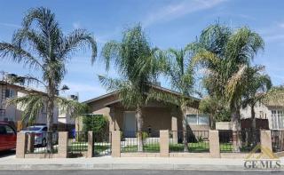 1709 Main St, Delano, CA 93215-1448