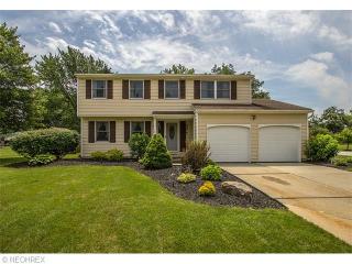 22293 Lorraine Dr, Cleveland, OH 44149-1048