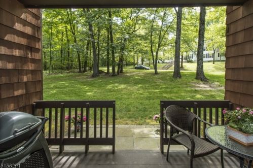 7 Osprey, Hackettstown NJ  07840-2726 exterior