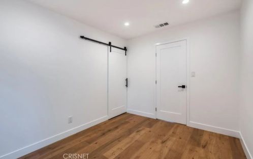 3047 Prospect Ave, Glendale CA  91214-3425 exterior