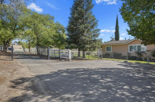 7521 Mountain Ave, Citrus Heights, CA 95662-2526