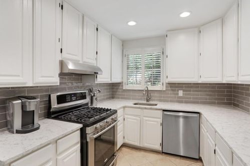 719 Forrest Trl, Atlanta GA  exterior