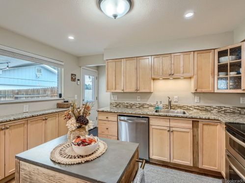 3174 Radcliff Dr, Englewood CO 80110-5337 exterior