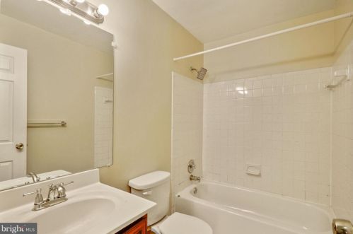 2842 Mozart Dr, Silver Spring MD 20904-6800 exterior