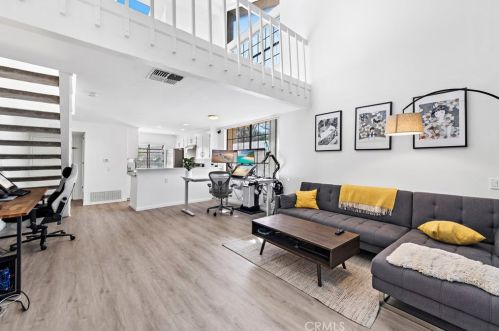 165 Pineview, Irvine, CA 92620-1926