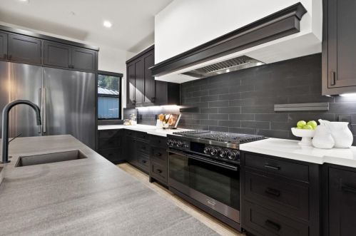 1575 Grant Rd, Los Altos CA  94024-6149 exterior