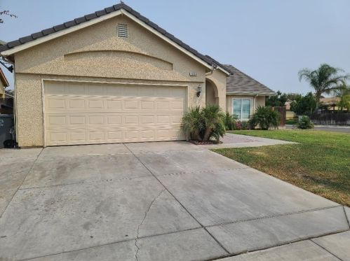 1030 Marsala St, Los Banos, CA 93635-9205