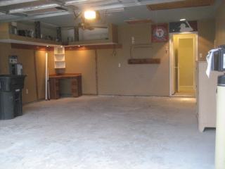 8033 Brook Ridge Dr, Fort Worth TX  76120-2621 exterior