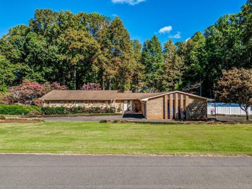 101 Dogwood Trl, Big Canoe, GA 30143-2041